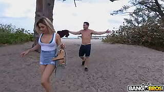 Abroad And Concerning With Sexually excited Aaliyah Hadid