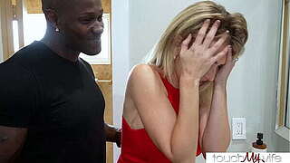 Surprising My Lewd Wife With Difficult Fuck From Our Large Knob Real Landed property Agent! Gigi Dior