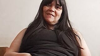 ,Son's mate wishes to watch my aged hirsute pussy,